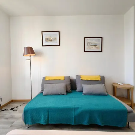 Foch 3 By Guys Apartment *